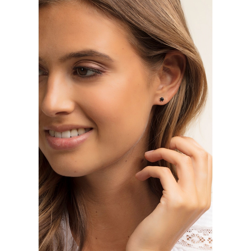 Ear Studs Black Stone