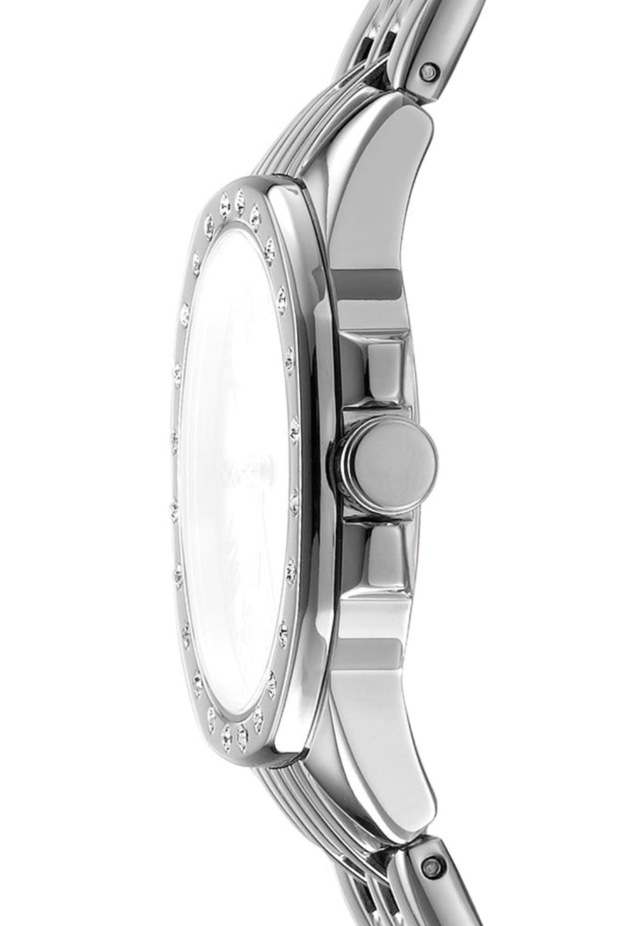 Damenuhr Mit Silbernem Zifferblatt