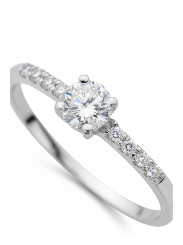 Anillo Solitario de Plata con Circonita Cúbica