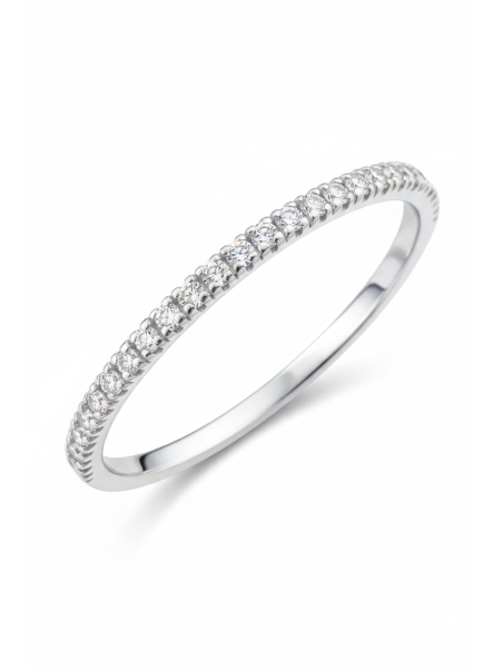 Anillo de Línea de Plata con Circonita Cúbica