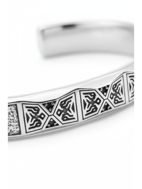 Bangle Faceted Design With Black Stones Silver