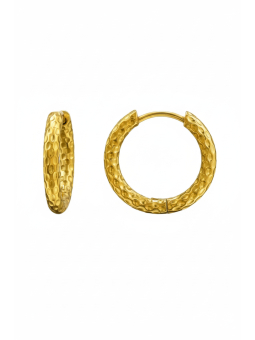 Aros tipo Huggie de Acero Inoxidable Color Dorado con Patrón de Piel de Serpiente